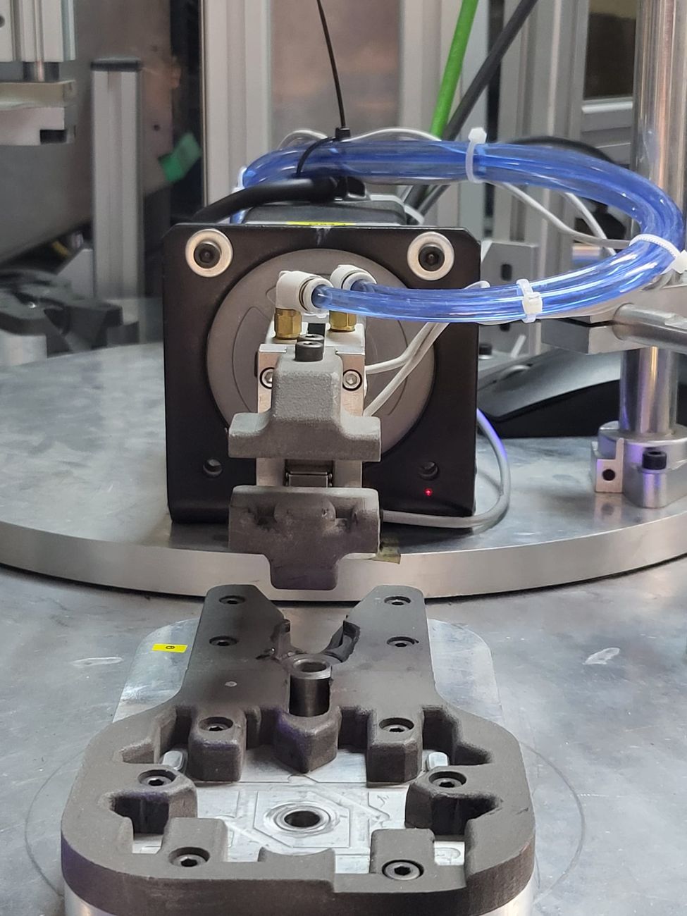 Fixture station and automated assembly operation