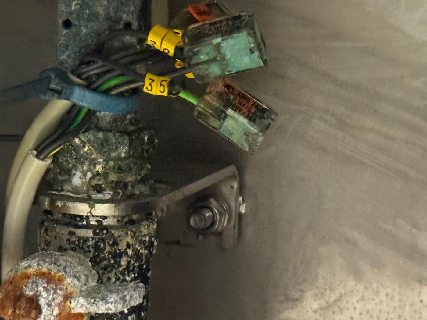 Environmental and condensation damage on machine components