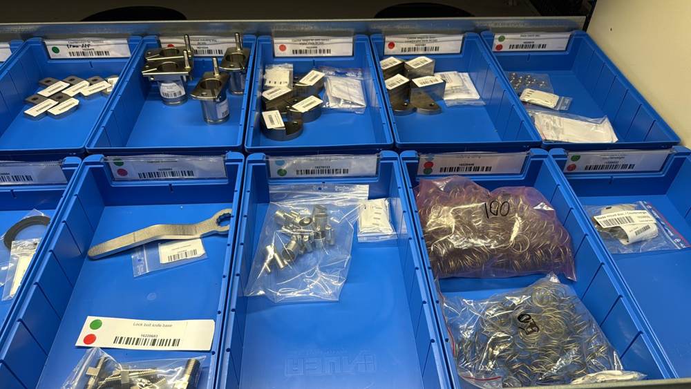 Color-coded warehouse drawer system